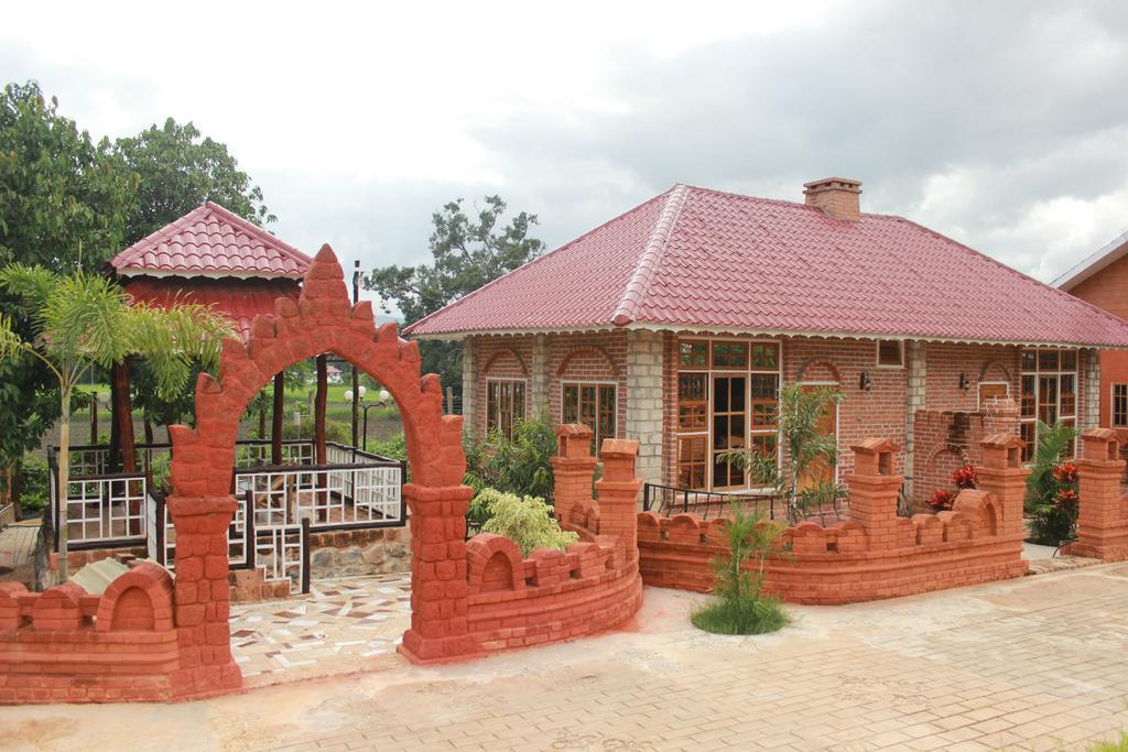 New May Haw Nann Villa Nyaung Shwe Exteriér fotografie